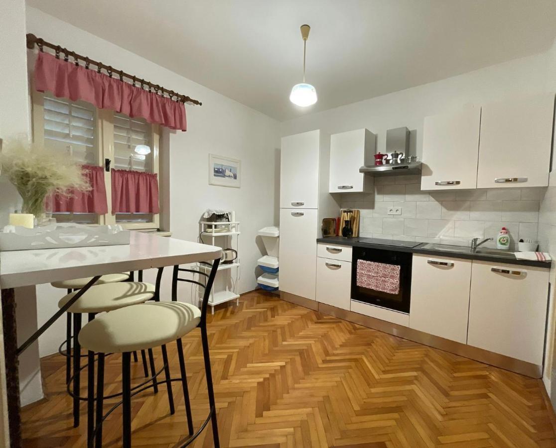 Apartmani Zorica Rab Town Exterior foto